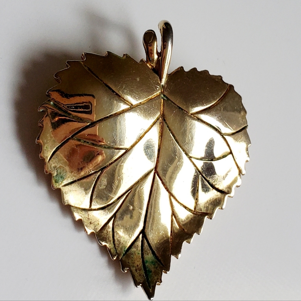 2 In 1 Unique Gold Leaf Pendant Brooch w/ Jagged Edge & Curled Stem Bail - Picture 2 of 4